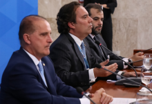 Decisões estratégicas: como reuniões de alto nível moldaram a resposta à pandemia no Brasil, destaca Pedro Duarte Guimarães.